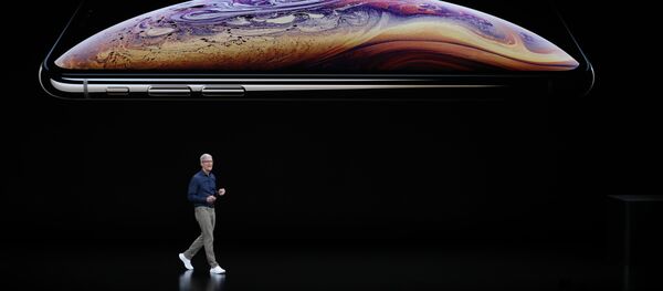 Apple CEO'su Tim Cook, iPhone XS ve XS Max tanıtımında - Sputnik Türkiye
