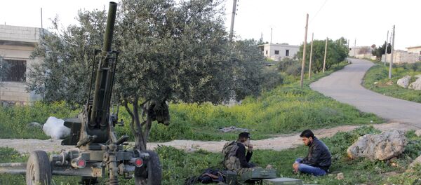 İdlib'in Cisr eş Şuğur bölgesinde Mart 2015'te Ensar eş Şam militanları - Sputnik Türkiye