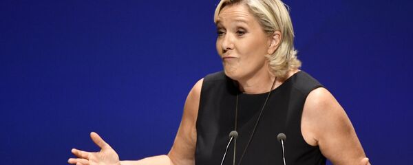 Aşırı sağcı Ulusal Birlik Partisi (RN) lideri Marine Le Pen - Sputnik Türkiye