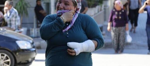 Korna sesini duymayan işitme engelli kadını dövüp, kolunu kırdılar - Sputnik Türkiye