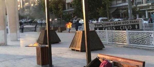 Şanlıurfa’da işsiz genç üzerine benzin döküp ateşe verdi - Sputnik Türkiye