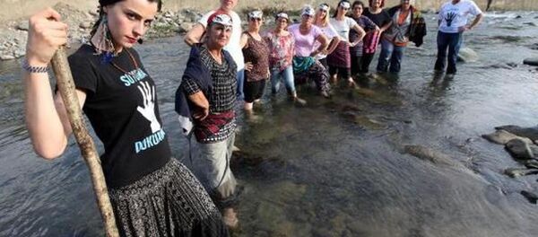 Arhavi’de, 'Çılgın HES' deneme üretimine geçti, dere kurudu - Sputnik Türkiye