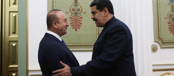 Çavuşoğlu, Maduro tarafından başkent Caracas'taki devlet başkanlığı sarayı Miraflores'te ağırlandı. - Sputnik Türkiye