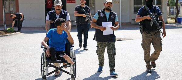 IŞİD üyesi 'Ebu Eyüp' kod adlı Ahmed İsa, Adana'da tedavi gördüğü hastanede yakalandı IŞİD üyesi 'Ebu Eyüp' kod adlı Ahmed İsa, Adana'da tedavi gördüğü hastanede yakalandı - Sputnik Türkiye