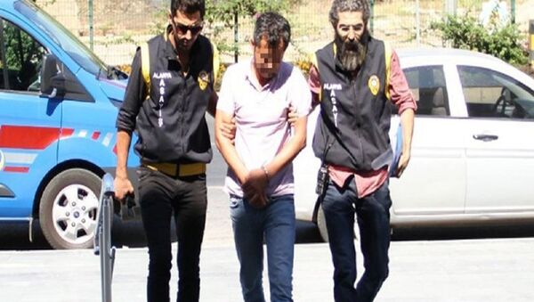 Milyonlarla kayıplara karışan banka müdürünün kardeşi tutuklandı - Sputnik Türkiye