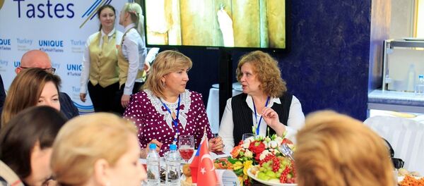 Ruslar Türk lezzetleriyle buluştu Ruslar Türk lezzetleriyle buluştu - Sputnik Türkiye