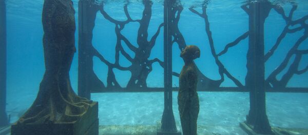 Maldivler’de 'İslam'a aykırı' bulunan sanat eseri imha edildi - Sputnik Türkiye