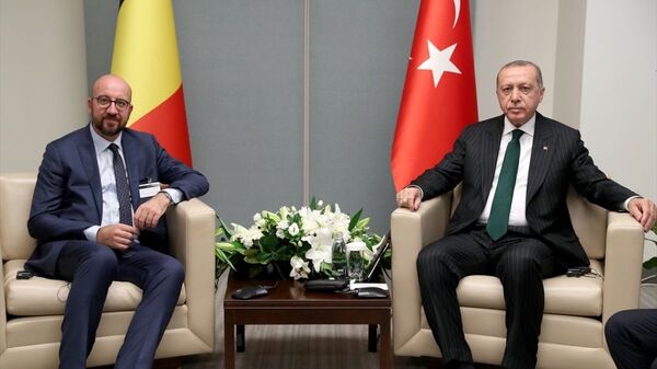 Belçika Başbakanı Charles Michel ile Türkiye Cumhurbaşkanı Recep Tayyip Erdoğan - Sputnik Türkiye