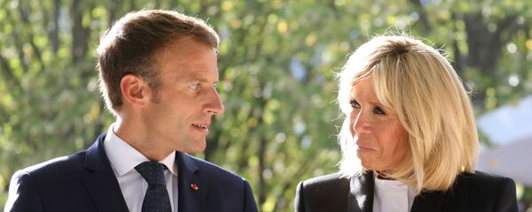 Emmanuel Macron-Brigitte Macron - Sputnik Türkiye