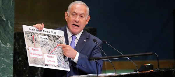 İsrail Başbakanı Benyamin Netanyahu, 73. BM Genel Kurulu konuşmasında yine İran karşıtı sunumlar yaptı. İsrail Başbakanı Benyamin Netanyahu, 73. BM Genel Kurulu konuşmasında yine İran karşıtı sunumlar yaptı. - Sputnik Türkiye