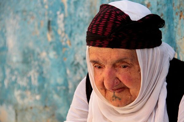 Yaşlı kadınların yüz hatları - Sputnik Türkiye