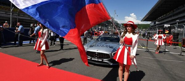 Formula 1 bir kez daha Soçi'ye gidiyor: Mercedes, serideki tahtını başkasına kaptıracak mı? - Sputnik Türkiye