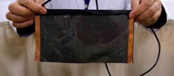 İzmirli bilim insanı geliştirdi: Pille ısı yayan kumaşa yoğun talep - Sputnik Türkiye