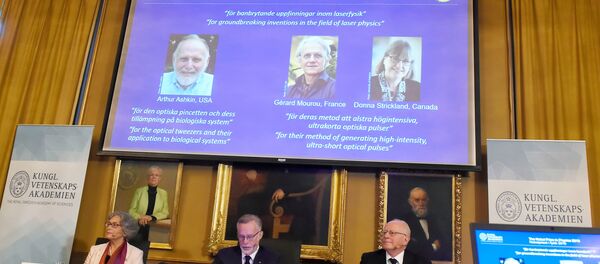 2018 Nobel Fizik Ödülü sahiplerini buldu - Sputnik Türkiye