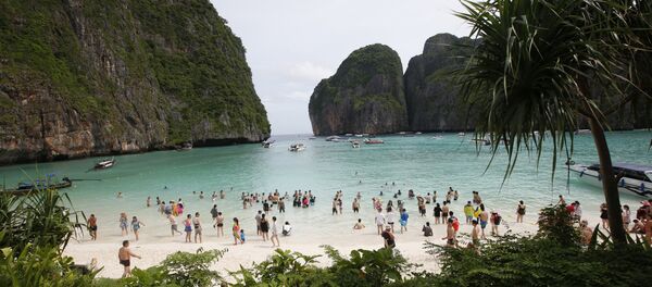 Tayland'ın Phi Phi Lee adasındaki Maya koyu - Sputnik Türkiye