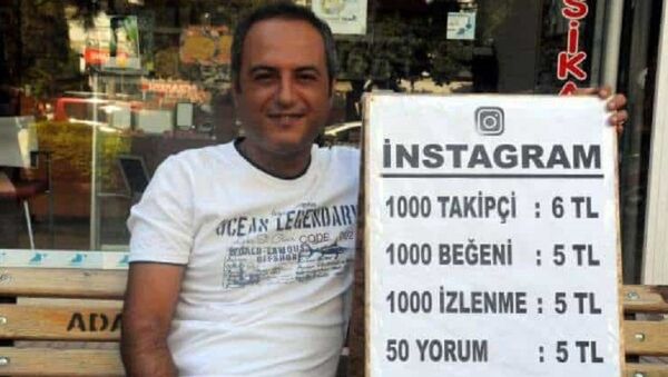 Adana'da bir girişimci sokakta takipçi ve beğeni satıyor - Sputnik Türkiye