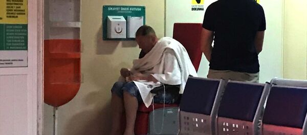 İrlandalı turist çaldığı pırlantayı yuttu - Sputnik Türkiye