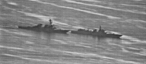 Çin savaş gemisinin ABD savaş gemisine önleme yapmasına ait görüntüler yayınlandı - Sputnik Türkiye