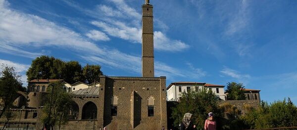 Diyarbakır’ın merkez Sur İlçesi’ndeki İç Kale’de bulunan Hz. Süleyman Camii ve ‘27 Şehit Sahabe Türbeleri’ - Sputnik Türkiye