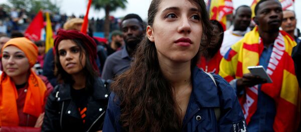 İtalya'da ev hapsine alınan belediye başkanı Domenico Lucano'ya destek gösterisi - Sputnik Türkiye