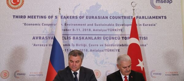 Duma Başkanı Vyaçeslav Volodin ve TBMM Başkanı Binali Yıldırım - Sputnik Türkiye