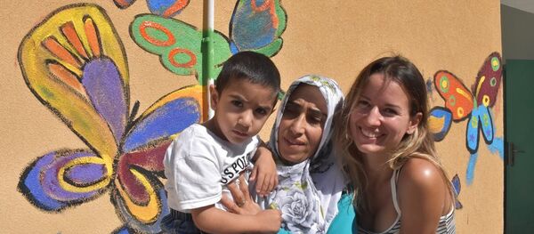 Rusya'nın Genç Ressamı brövesi sahibi Valentina Chernykh - Sputnik Türkiye