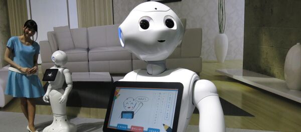 Japon elektronik şirketi SoftBank tarafından geliştirilen Pepper (Biber) isimli robot - Sputnik Türkiye