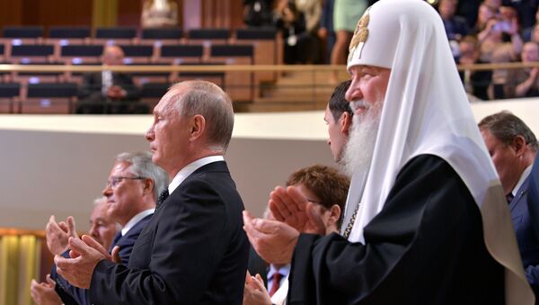 Rusya Devlet Başkanı Vladimir Putin- Rus Ortodoks Kilisesi Patriği Kirill - Sputnik Türkiye