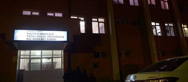 Ardahan'da yatılı okulda üzerine dolap düşen öğrenci öldü - Sputnik Türkiye