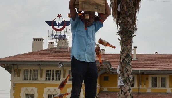 Dolandırılan Adanalı esnaf Osman Aslan - Sputnik Türkiye