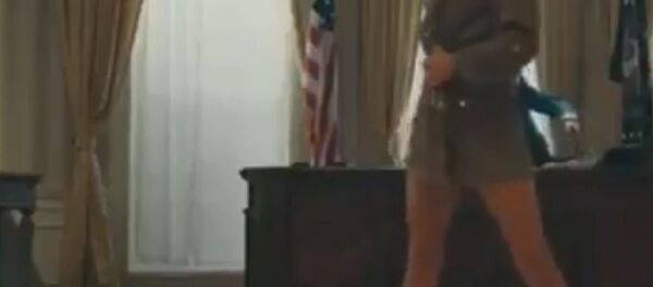 T.I.nin  Melania Trump'a benzeyen bir kadını kullandığı video - Sputnik Türkiye