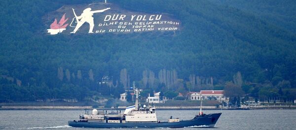 Rus donanmasına ait RFS Kildin isimli askeri destroyer gemi, Çanakkale Boğazı'ndan geçti. Rus donanmasına ait RFS Kildin isimli askeri destroyer gemi, Çanakkale Boğazı'ndan geçti. - Sputnik Türkiye