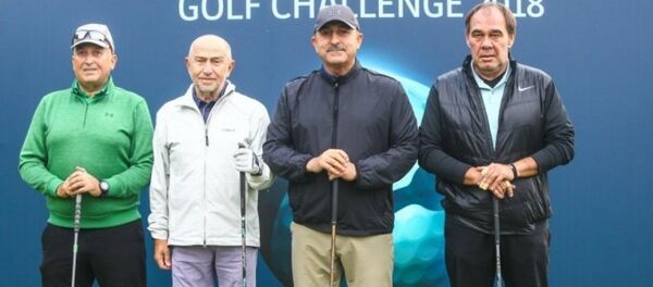 Dışişleri Bakanı Mevlüt Çavuşoğlu Turkcell Platinum Golf Challenge'da Türkiye Futbol Federasyonu (TFF) Başkanı Yıldırım Demirören, Cavit Yıldız ve TFF Başkan Vekili Nihat Özdemir karşı karşıya geldi. - Sputnik Türkiye
