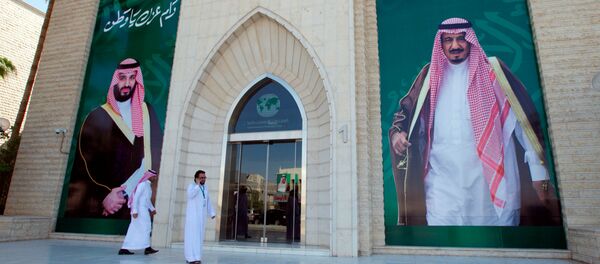 Muhammed bin Selman ile Kral Selman - Sputnik Türkiye