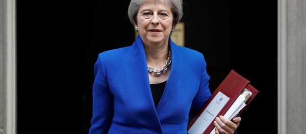 İngiltere Başbakanı Theresa May - Sputnik Türkiye