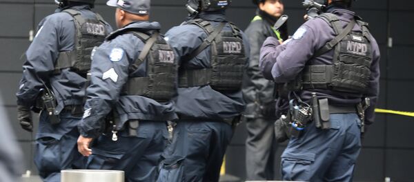 New York'ta güvenlik güçlerinin arama yaptığı Time Warner Merkezi boşaltıldı - Sputnik Türkiye