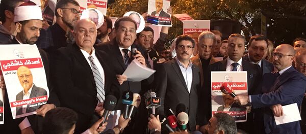 Suudi Arabistan Konsolosluğu önünde Kaşıkçı protestosu - Sputnik Türkiye