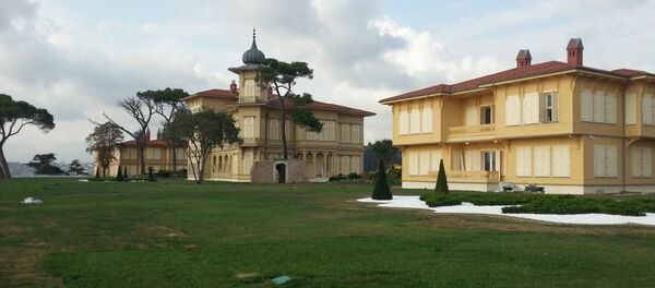 İstanbul'da yarın yapılması planlanan Suriye konulu Türkiye-Rusya-Fransa-Almanya zirvesinin son Osmanlı İmparatorluğu Padişahı VI. Mehmed Vahidettin'in malikânesinde gerçekleşeceği öğrenildi. İstanbul'da yarın yapılması planlanan Suriye konulu Türkiye-Rusya-Fransa-Almanya zirvesinin son Osmanlı İmparatorluğu Padişahı VI. Mehmed Vahidettin'in malikânesinde gerçekleşeceği öğrenildi. - Sputnik Türkiye