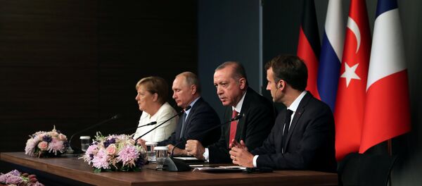 Putin, Erdoğan, Merkel ve Macron'dan ortak basın toplantısı - Sputnik Türkiye