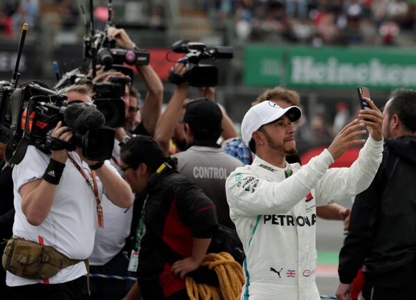 Mexican Grand Prix - Mercedes pilotu Lewis Hamilton - Sputnik Türkiye