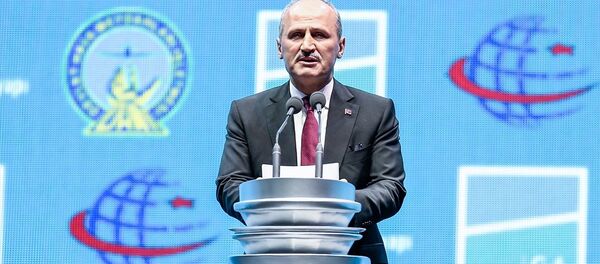 Ulaştırma ve Altyapı Bakanı Mehmet Cahit Turhan - Sputnik Türkiye