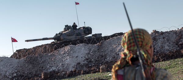 YPG ile TSK'ye ait tank - Sputnik Türkiye