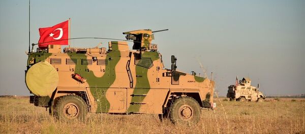 TSK ile ABD ordusunun Menbiç'teki ortak devriyesinden ilk görüntüler - Sputnik Türkiye