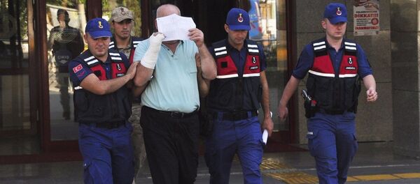 Çocuğa 'Olgunlaşmışsın, gözlerine aşık oldum' diyen istismar sanığı: Terbiyeli olduğu için ona dondurma ısmarladım - Sputnik Türkiye