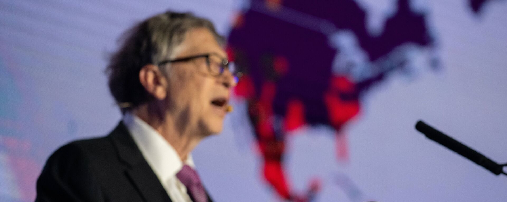 Bill Gates, sahneye dışkıyla çıktı - Sputnik Türkiye, 1920, 06.11.2018