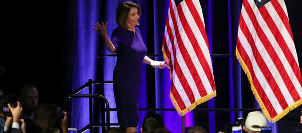 Nitekim Kaliforniya eyaletinden Temsilciler Meclisi'ne tekrar seçilen ve Temsilciler Meclisi'nin mevcut azınlık lideri Demokrat Nancy Pelosi, Washington'da Demokratların zaferini ilan etti. Yarın Amerika’da yeni bir gün olacak diyen Pelosi, Bu, Demokrat ve Cumhuriyetçi meselesi değil ABD’de Trump yönetimine karşı Anayasayı tekrar yerine getirme meselesidir diye konuştu. - Sputnik Türkiye