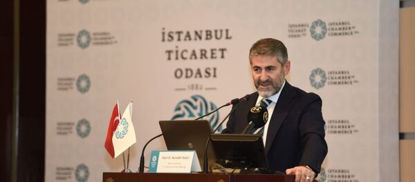 Hazine ve Maliye Bakan Yardımcısı Nureddin Nebati, İstanbul Ticaret Odası'nın (İTO),  Arap-Türk İş Adamları Derneği (ARTİAD) ile beraber İTO Meclis Salonu'nda düzenlediği ‘Türkiye'deki Arap Yatırımlarının Dünü, Bugünü ve Yarını' başlıklı seminerde, Arap işadamlarına seslendi. - Sputnik Türkiye