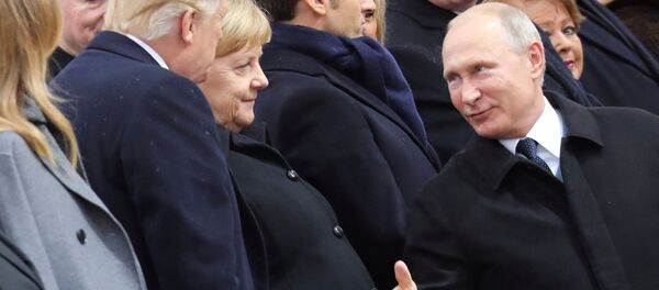 Putin, Paris'te Trump'la kısa bir görüşme yaptığını doğruladı - Sputnik Türkiye