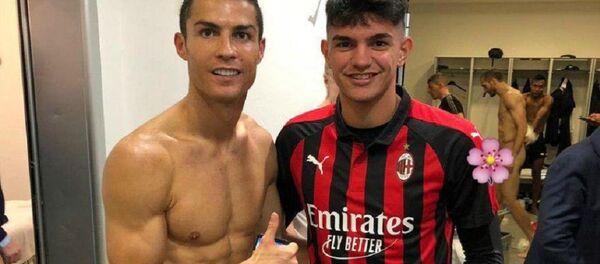 Ronaldo'nun Bellanova'yla çektirdiği fotoğraf gündemde: Chiellini çıplak - Sputnik Türkiye