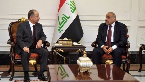 Eski Irak Kürt Bölgesel Yönetimi Başkanı Mesut Barzani ile Irak Başbakanı Adil Abdulmehdi - Sputnik Türkiye